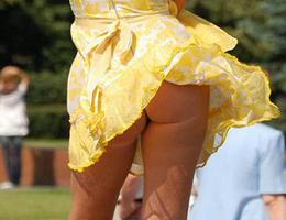 Upskirts in public places shots Image 8