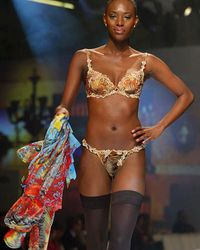 Jolidon Lingerie cladestine collection Fashion Show pictures Image 9