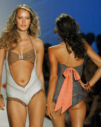 Soho affairs Lingerie Fashion Show pics Image 10