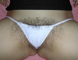 Hot and hairy babe pics Image 7