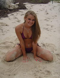 A girl posing on the Vera Playa Image 6