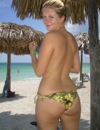 A hot slut posing at the Cancun Image 11