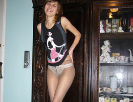 Pictures of her neighbors in a hostel in pantyhose Image 6