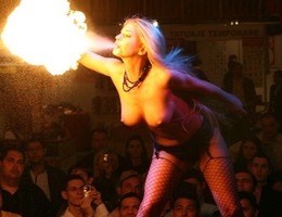 Flexible hot striptease show set Image 1