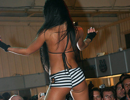 Best Striptease Ever galery Image 2
